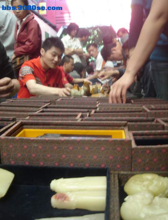 旋转 DSC05510_调整大小.JPG
