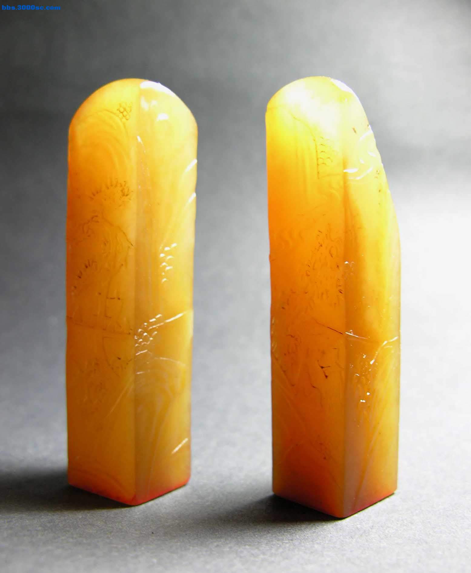 牙黃高山薄意對章-B1.jpg